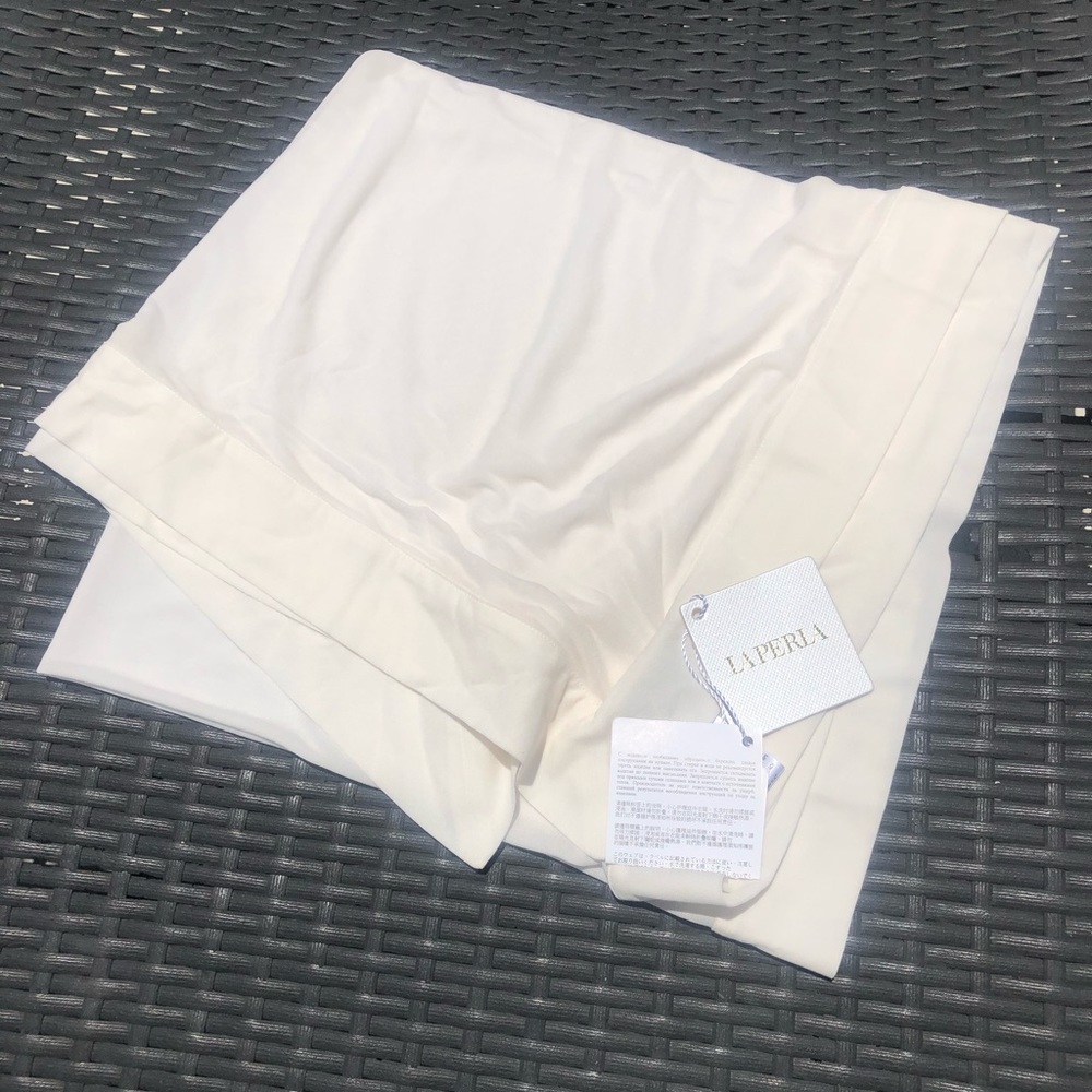 LA PERLA Swim Wrap / Sarong 52”W x 26”H